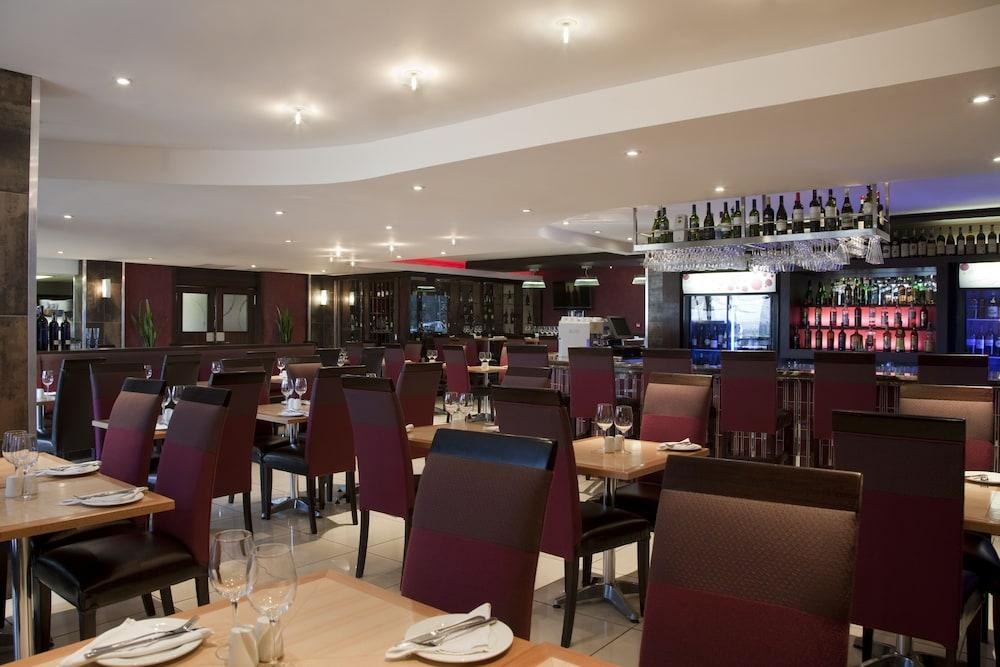 HOLIDAY INN EXPRESS SANDTON - WOODMEAD photo 4