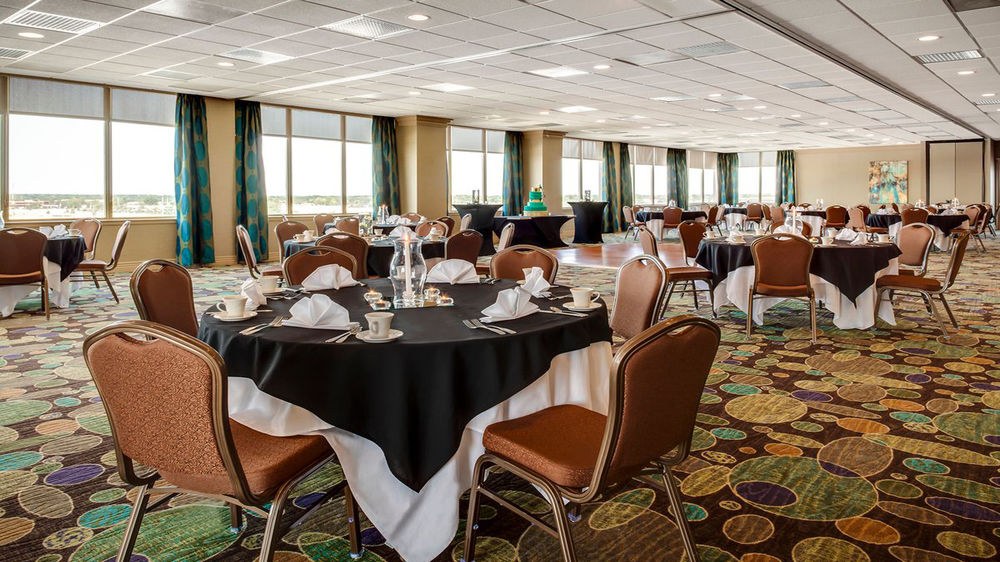 HOLIDAY INN & SUITES OVERLAND PARK-WEST photo 1