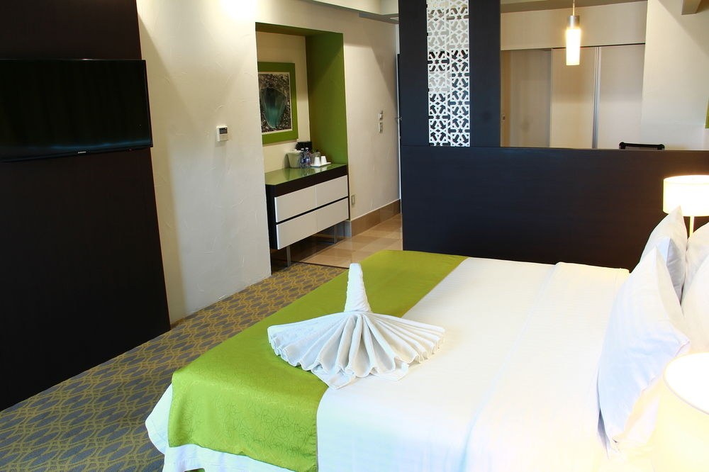 HOLIDAY INN QUERETARO ZONA KRYSTAL photo 1