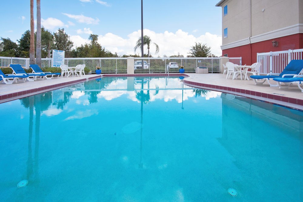 HOLIDAY INN EXPRESS & SUITES ORLANDO INTERNATIONAL AIRPORT