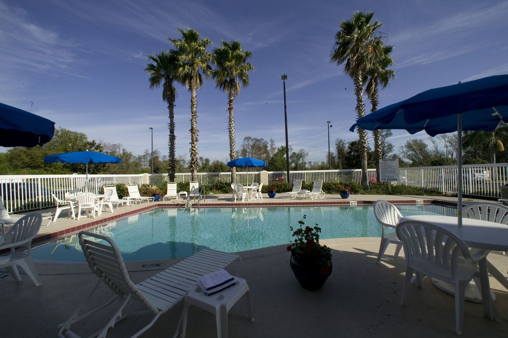 HOLIDAY INN EXPRESS & SUITES ORLANDO INTERNATIONAL AIRPORT photo 1