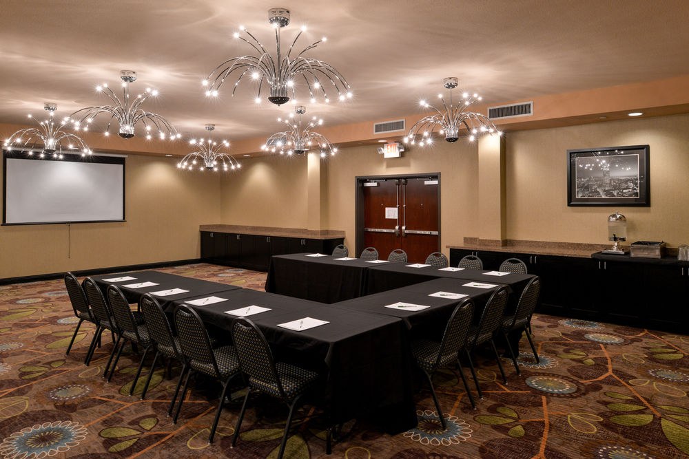 HOLIDAY INN FORT WORTH NORTH-FOSSIL CREEK