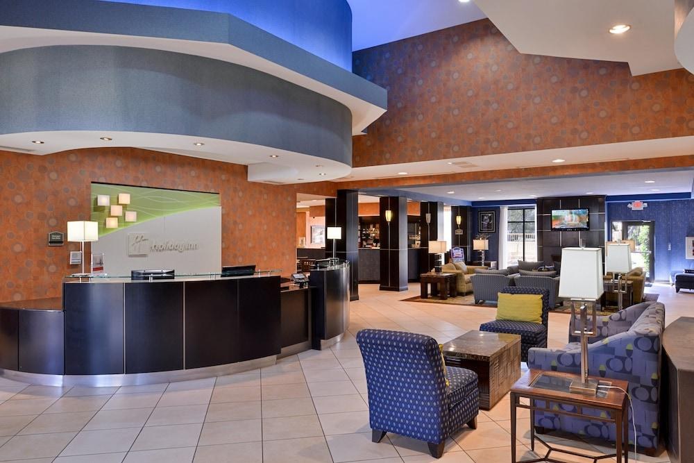 HOLIDAY INN FORT WORTH NORTH-FOSSIL CREEK photo 2
