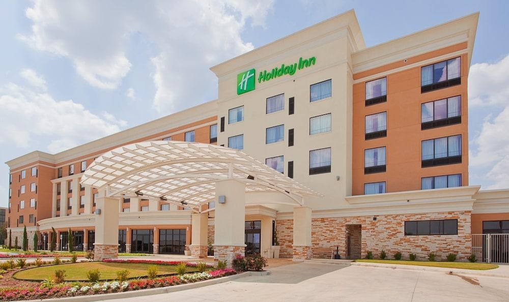 HOLIDAY INN FORT WORTH NORTH-FOSSIL CREEK photo 3