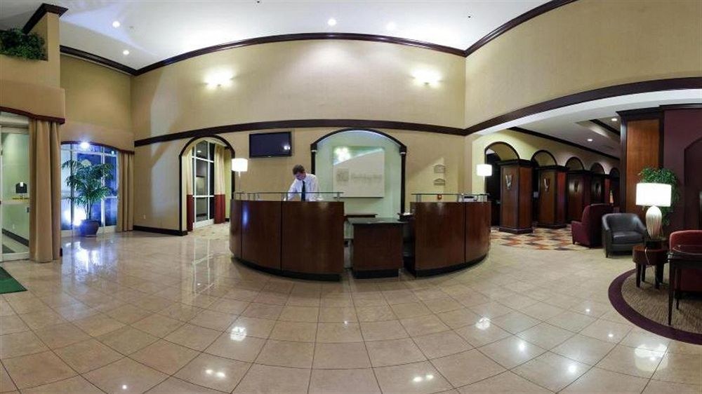 HOLIDAY INN HOTEL & SUITES TALLAHASSEE CONFERENCE CTR N photo 1