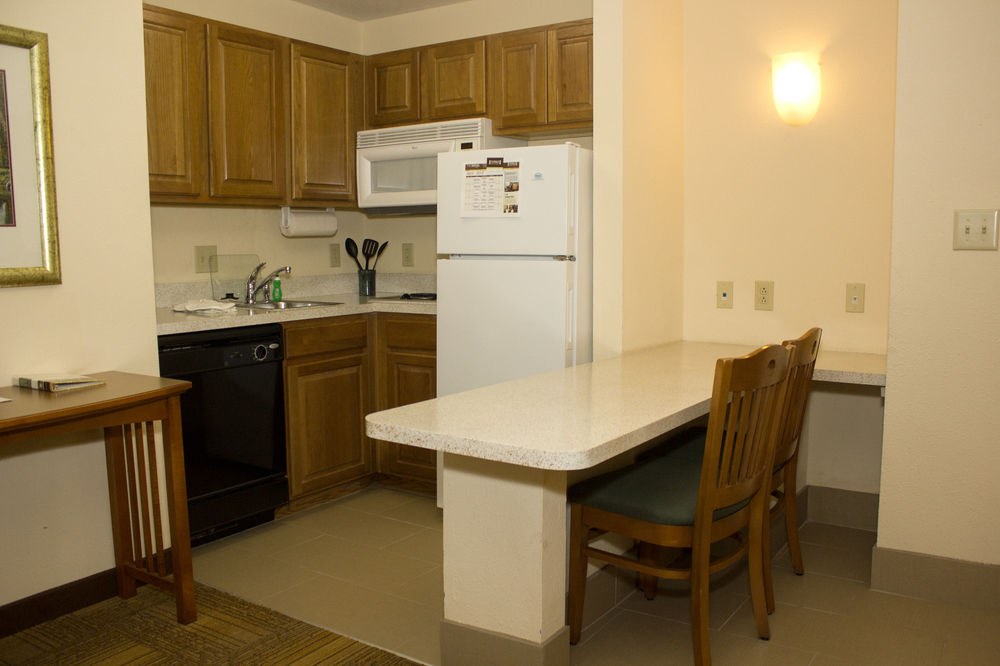 STAYBRIDGE SUITES HOUSTON WILLOWBROOK photo 1