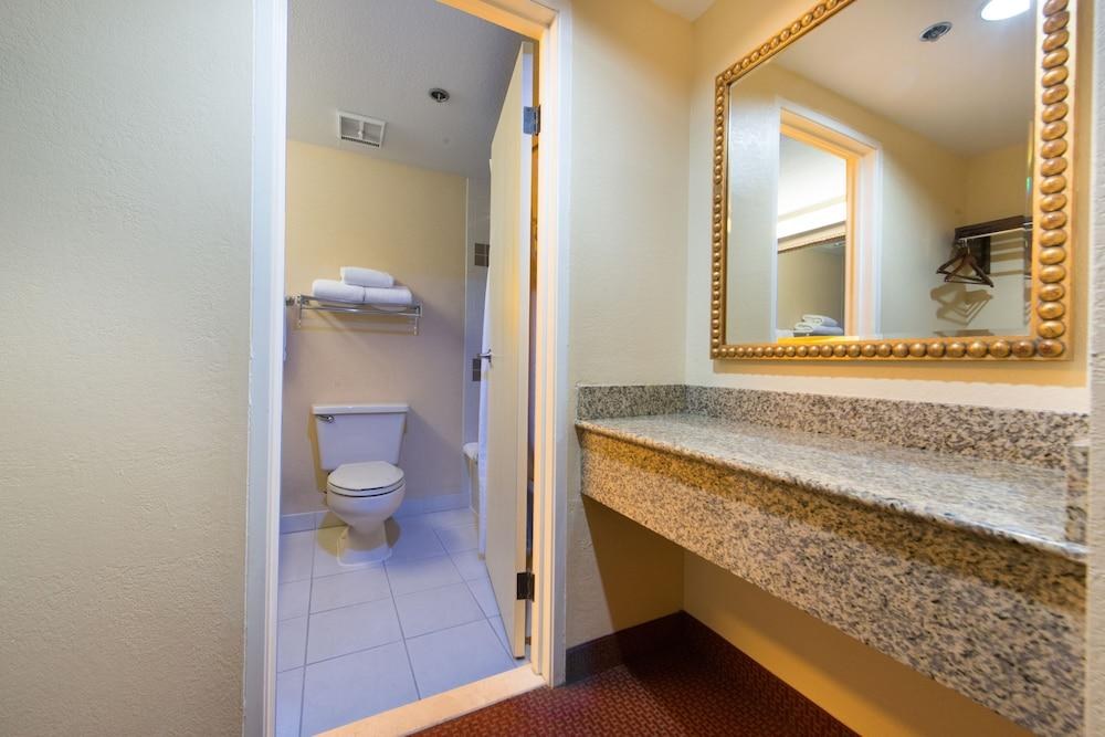 GreenTree Hotel Phoenix West photo 3