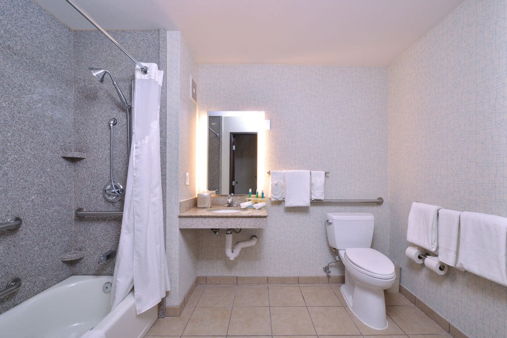 HOLIDAY INN EXPRESS HOTEL & SUITES SAN DIEGO OTAY MESA photo 1