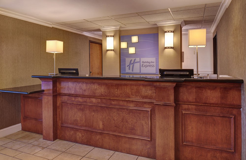 HOLIDAY INN EXPRESS HOTEL & SUITES SAN DIEGO-SORRENTO VALLEY