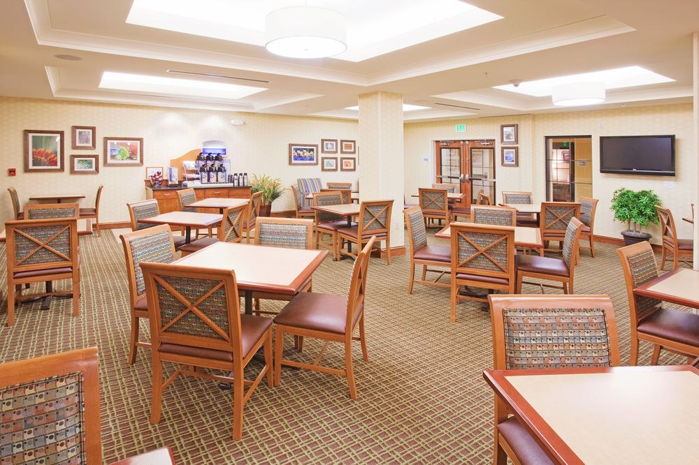 HOLIDAY INN EXPRESS HOTEL & SUITES DENVER AIRPORT photo 1