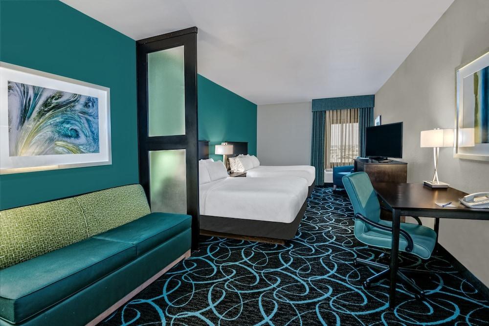 HOLIDAY INN EXPRESS & SUITES FORT WORTH SOUTHWEST (I-20) photo 4