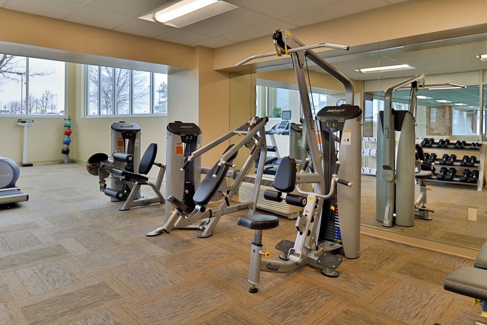 HOLIDAY INN & SUITES OVERLAND PARK-CONV CTR