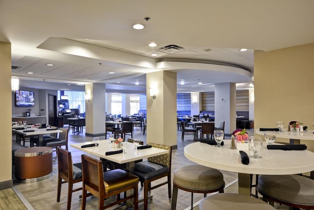 CROWNE PLAZA SOUTHERN HILLS photo 3
