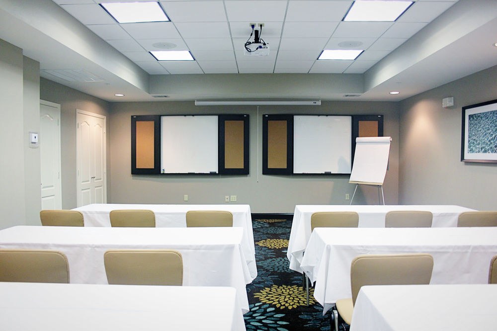 STAYBRIDGE SUITES HOUSTON IAH - BELTWAY 8