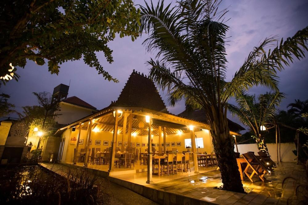 THE GRAND SUNTI UBUD photo 4