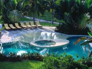 ROYAL HIDEAWAY PLAYACAR photo 3