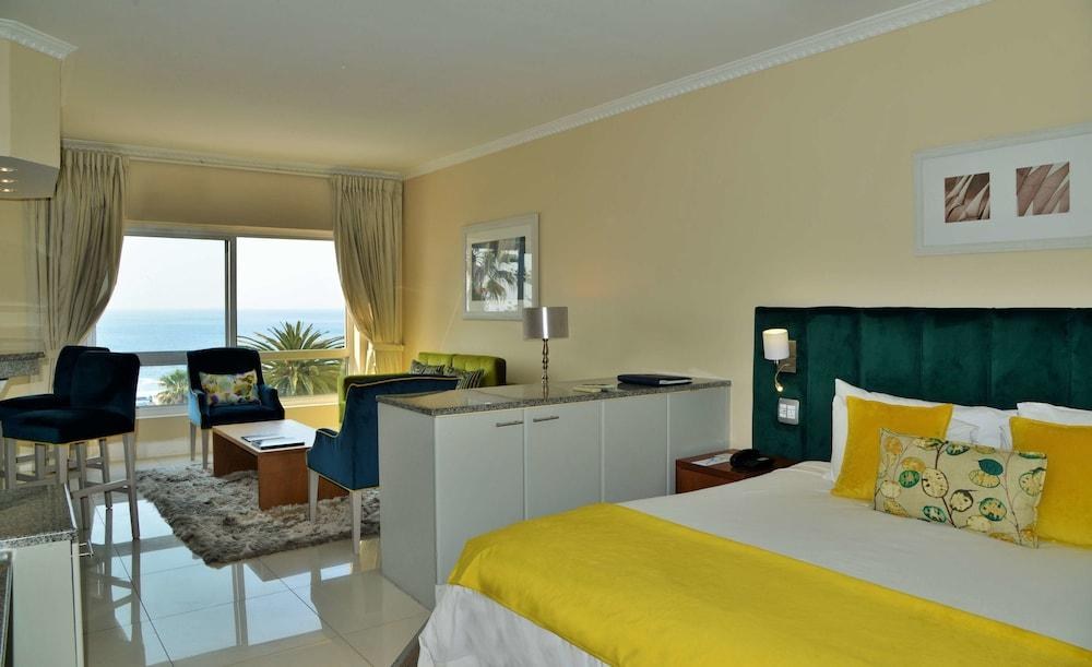 THE PENINSULA ALL SUITE HOTEL photo 4