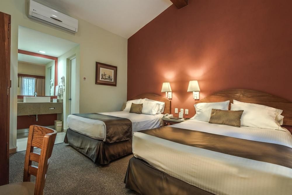 BEST WESTERN PLUS ROYAL COURTS photo 4