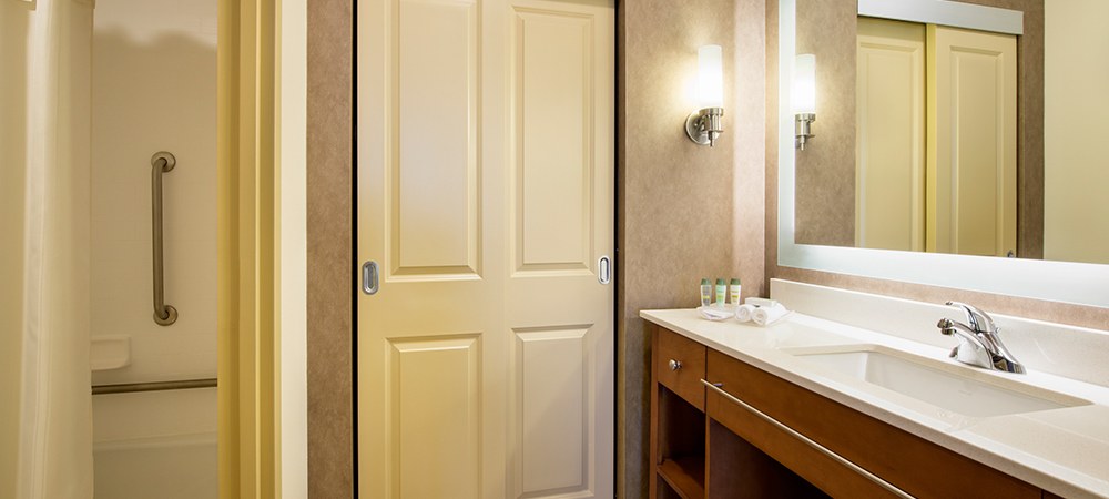 Homewood Suites by Hilton Winnipeg Airport-Polo Park photo 4