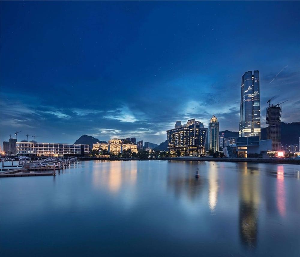 Hilton Shenzhen Shekou Nanhai photo 4