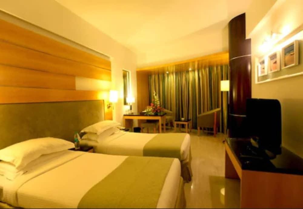The Peninsula Grand