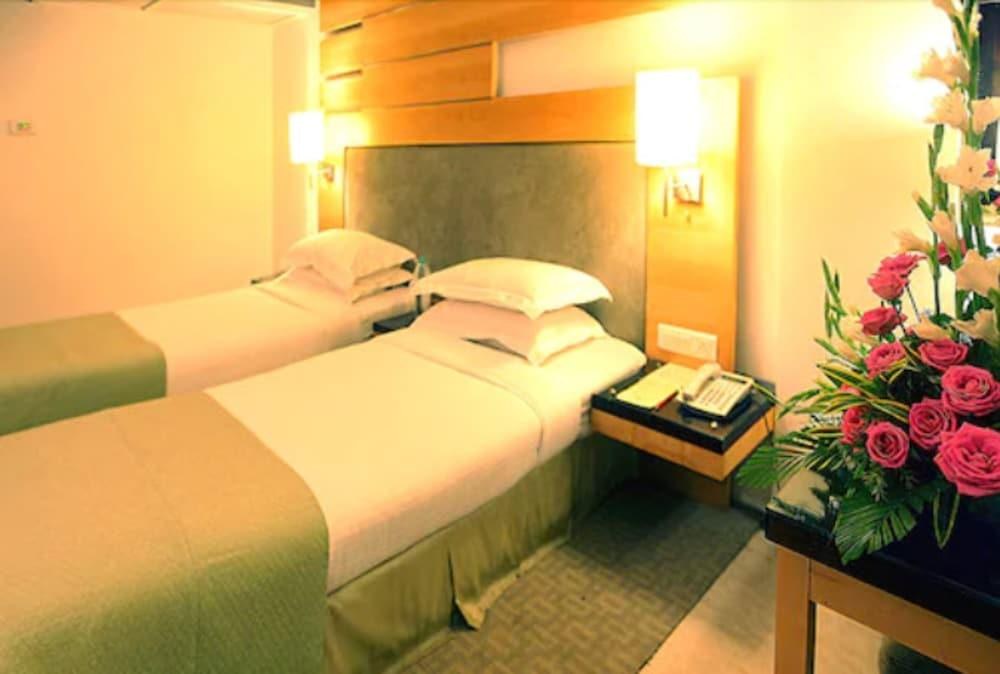 The Peninsula Grand photo 2