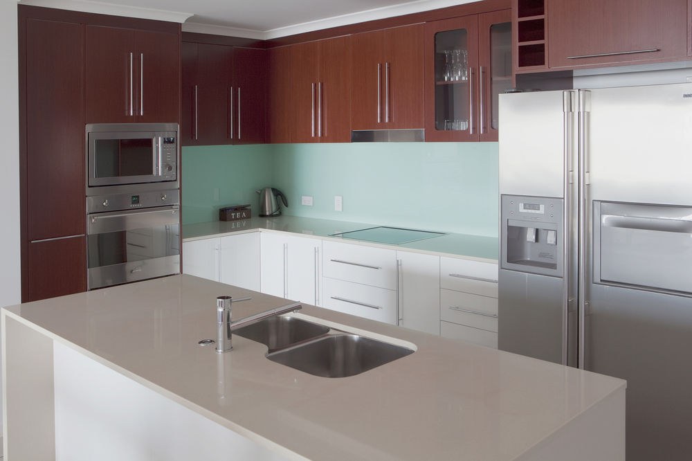 WATERS EDGE APARTMENTS