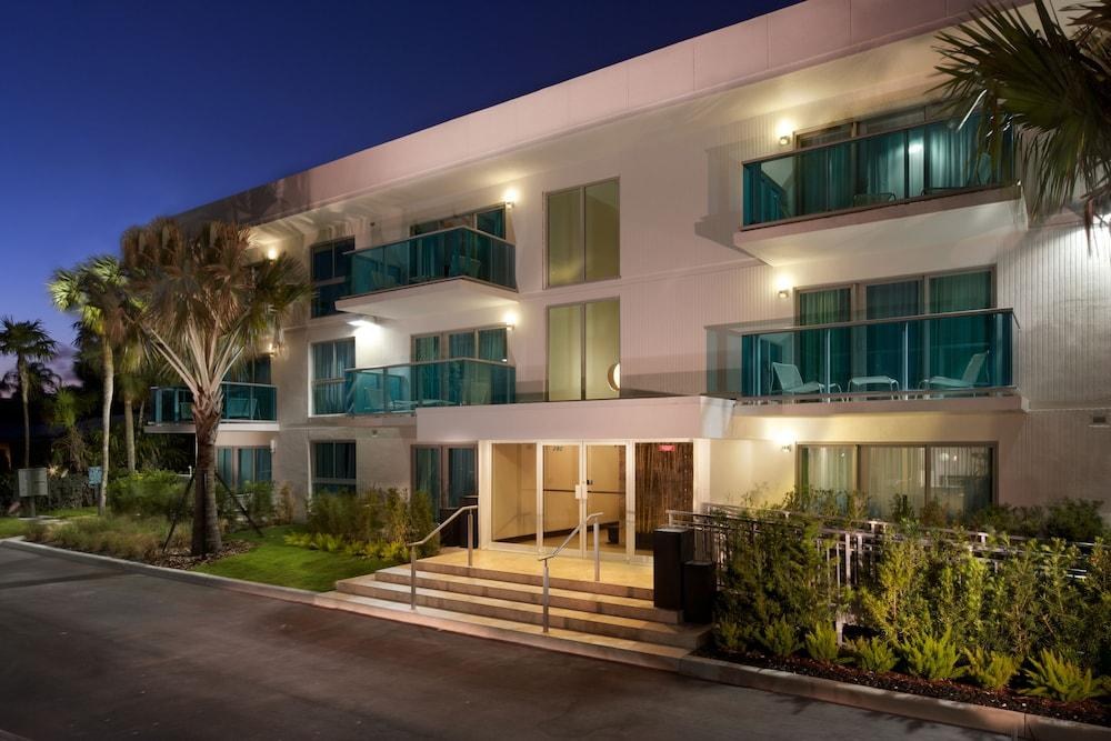 Beach Haus Bal Harbour photo 2