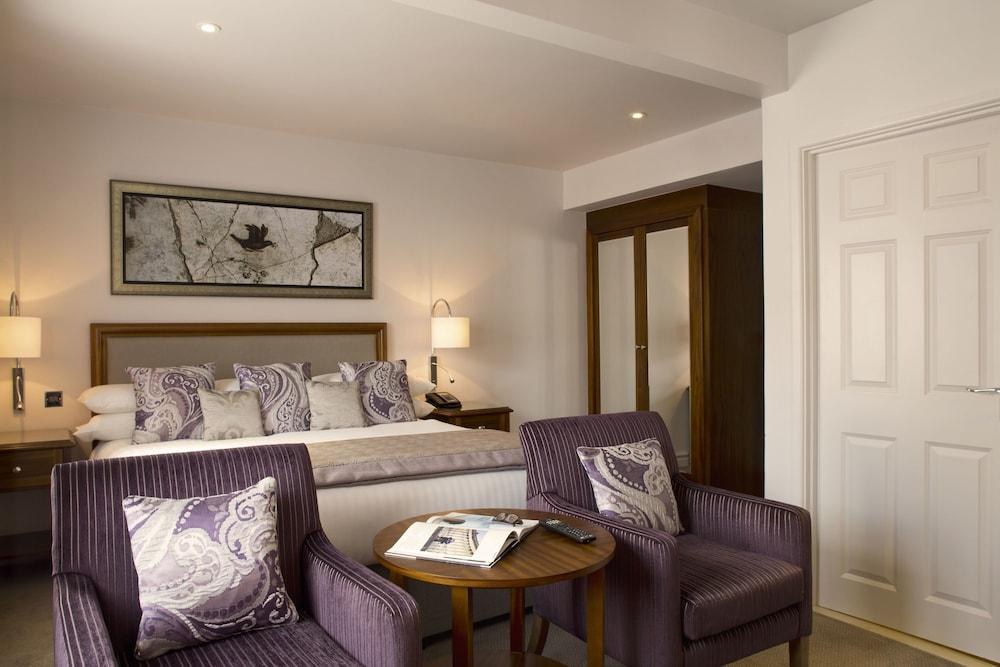 BAILBROOK HOUSE photo 3