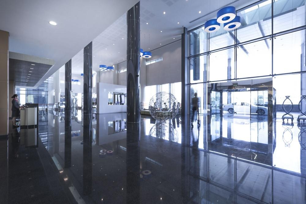 Novotel Abu Dhabi Al Bustan photo 3
