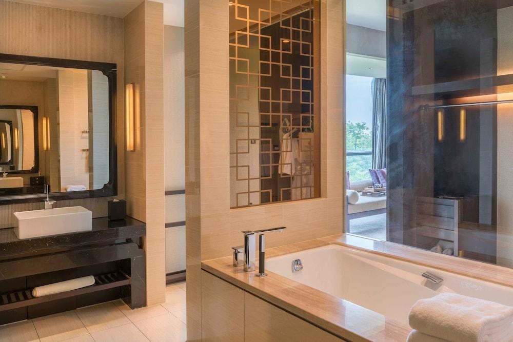 CITIC Pacific Zhujiajiao Jinjiang Hotel photo 1
