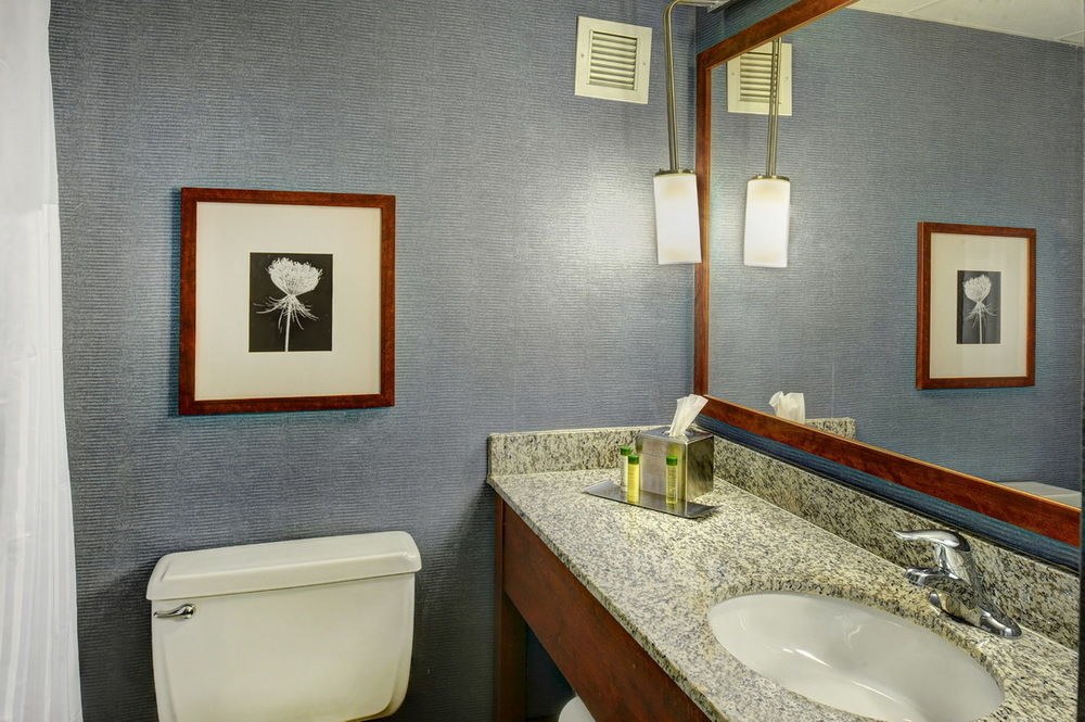 DoubleTree by Hilton St. Louis - Westport photo 1