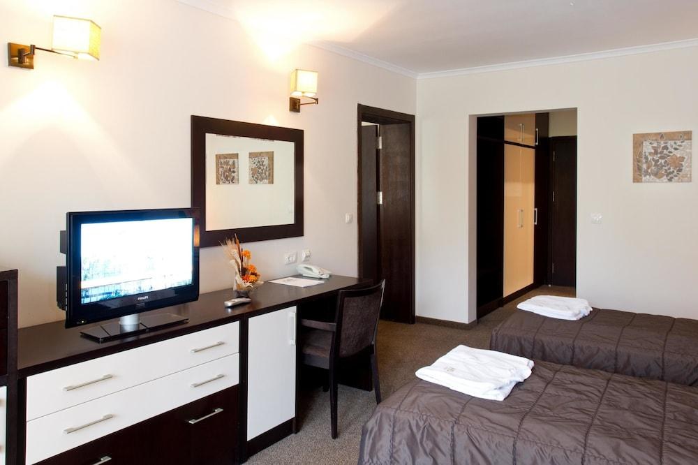 ST. IVAN RILSKI-HOTEL, SPA AND APRT photo 4