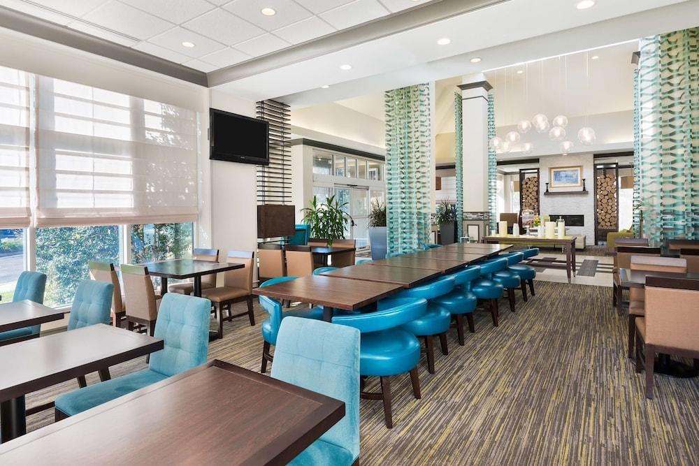 Hilton Garden Inn Westbury photo 4