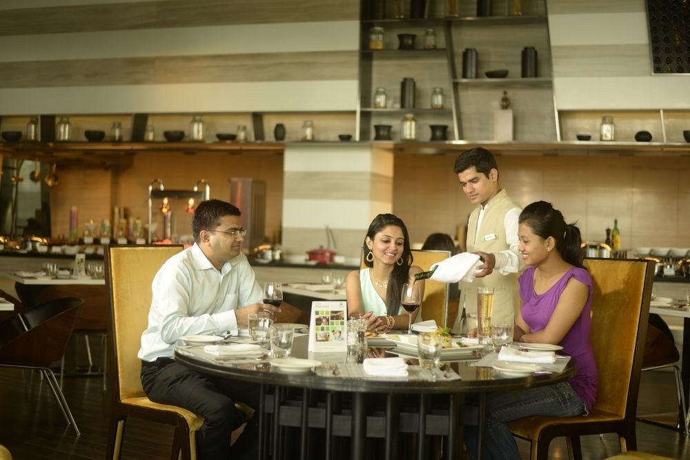 HOLIDAY INN NEW DELHI INT'L APT
