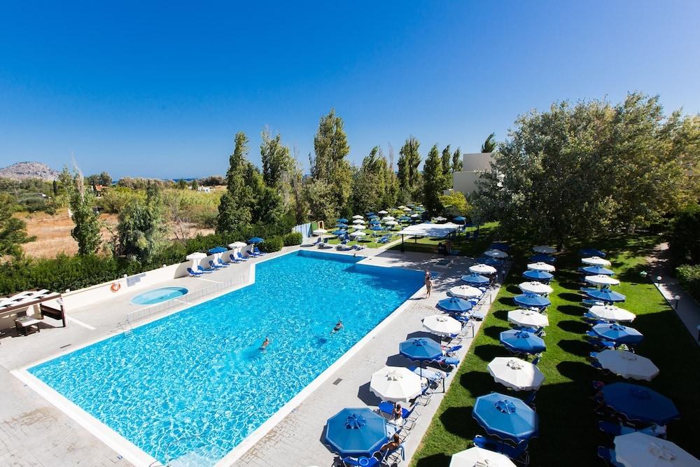 LIPPIA CALYPSO RESORT photo 2