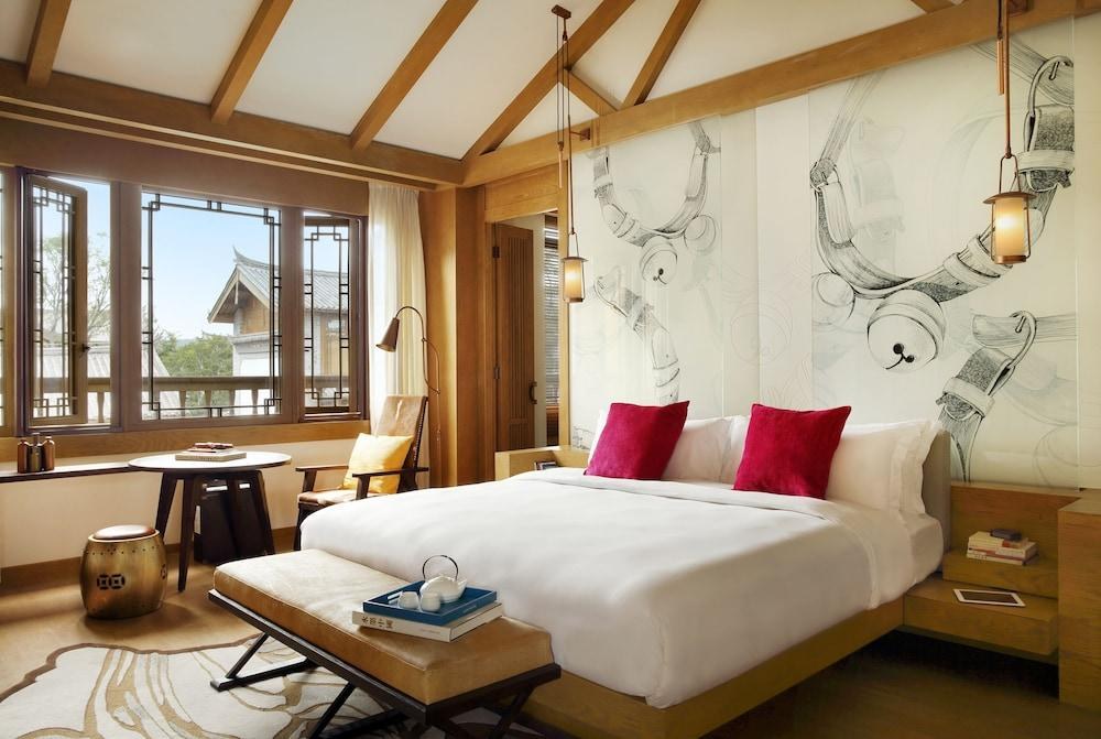 Hotel Indigo Lijiang Ancient Town photo 3