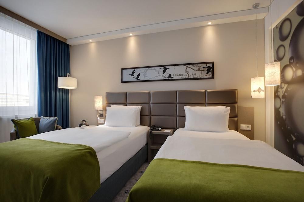 Holiday Inn Berlin City East Side photo 4