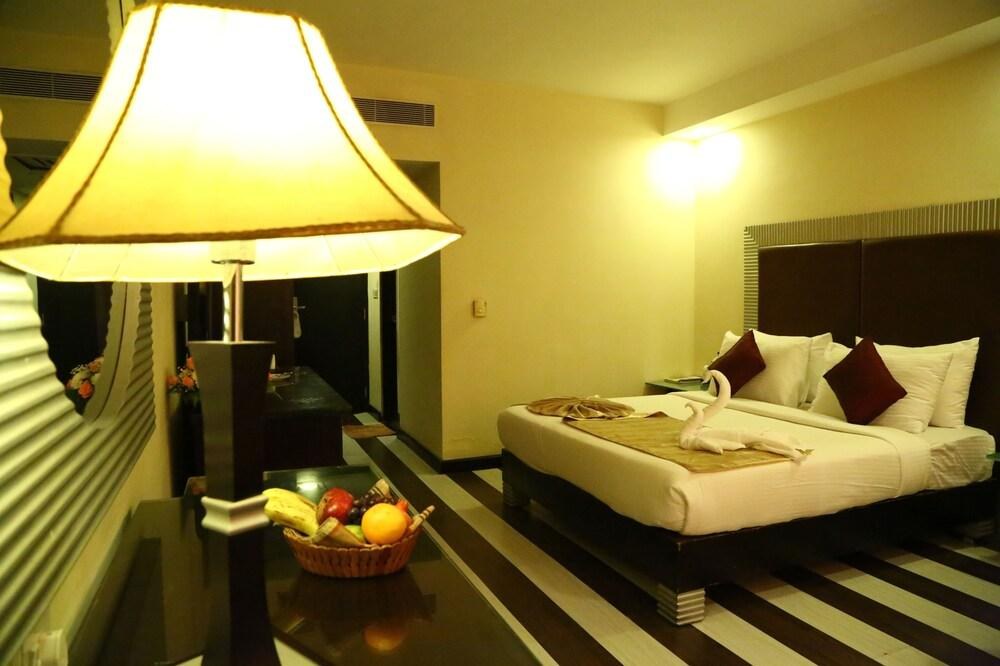 REGENTA CENTRAL DECCAN photo 2