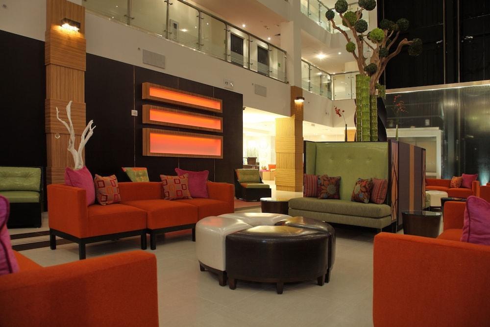 HOLIDAY INN SARASOTA - AIRPORT photo 3