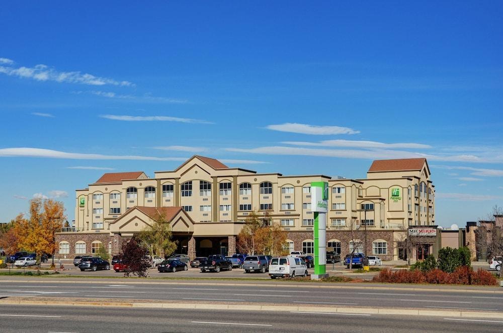 HOLIDAY INN photo 2
