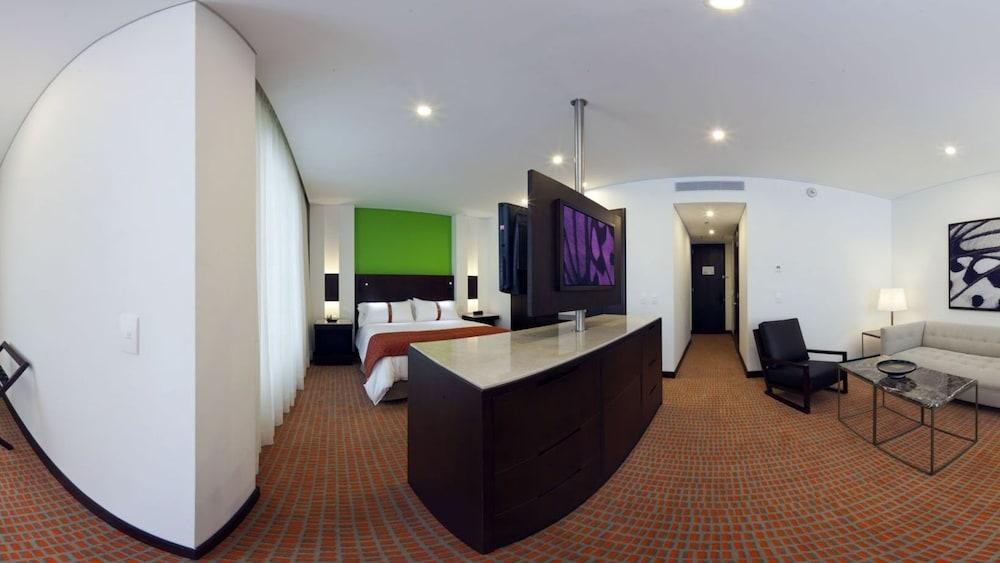HOLIDAY INN BOGOTA AIRPORT photo 3