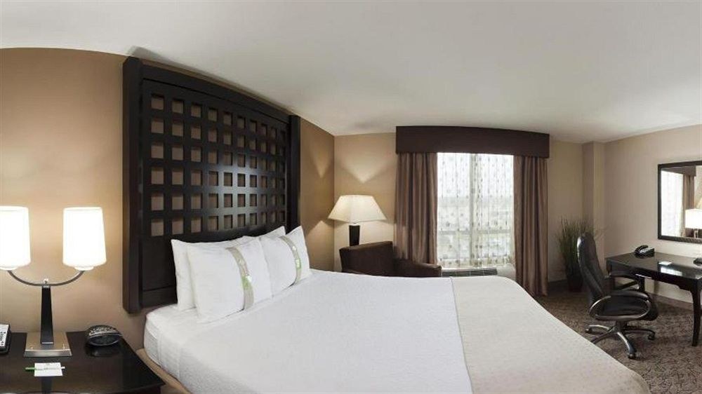 HOLIDAY INN HOTEL & SUITES TULSA SOUTH photo 1