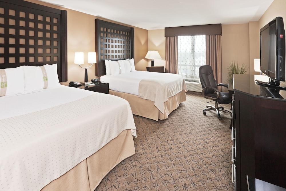HOLIDAY INN HOTEL & SUITES TULSA SOUTH photo 4