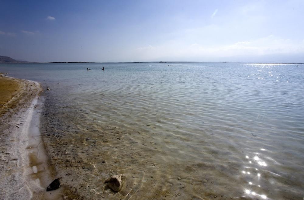 VERT DEAD SEA HOTEL photo 2