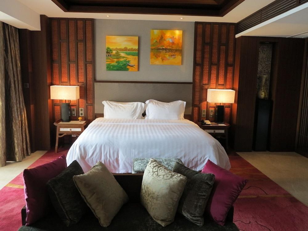 Crowne Plaza Danang photo 4
