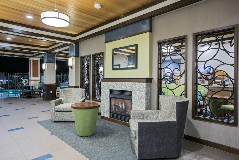 HOLIDAY INN EXPRESS HOTEL & SUITES KAILUA-KONA photo 2