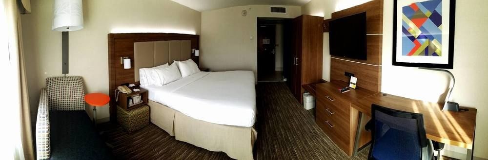 HOLIDAY INN EXPRESS ALBANY - DOWNTOWN photo 1