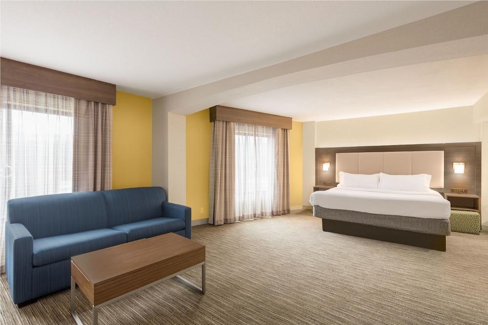 HOLIDAY INN EXPRESS ALBANY - DOWNTOWN photo 3