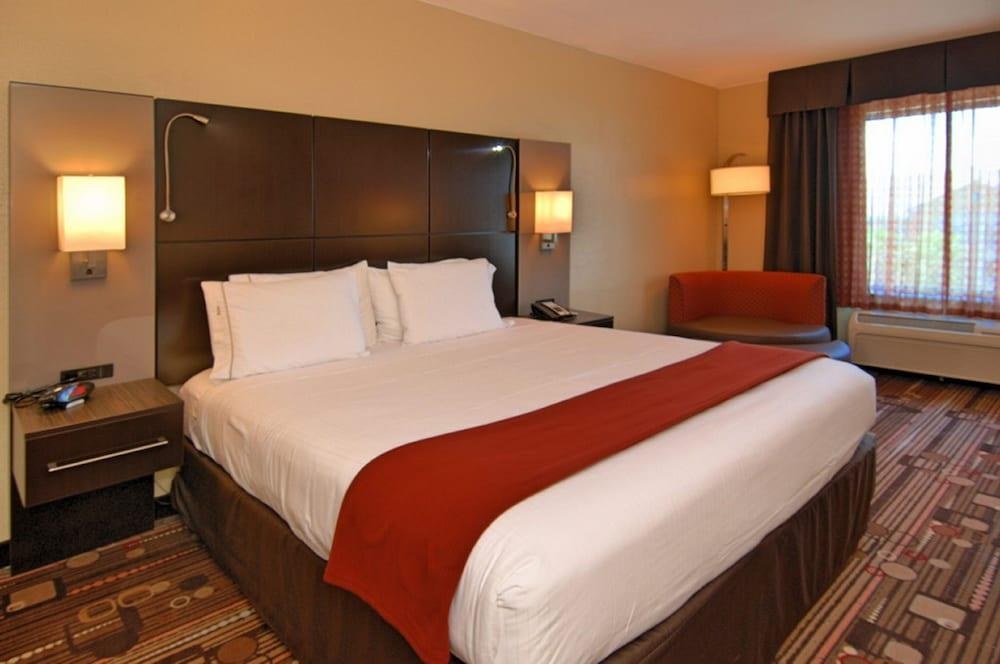 HOLIDAY INN EXPRESS FT. LAUDERDALE CRUISE-AIRPORT photo 3